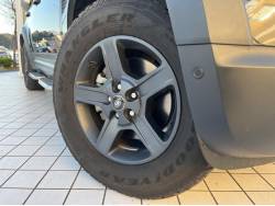 ディフェンダー １１０ベースグレードの中古車画像