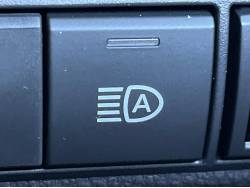 カローラスポーツ Ｇの中古車画像