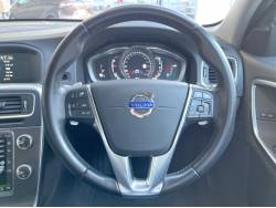 Ｖ６０ ラグジュアリーエディションの中古車画像