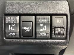 プレマシー ２０Ｃの中古車画像