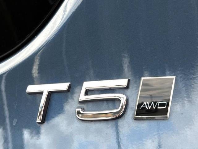 ボルボ Ｖ４０ クロスカントリー Ｔ５ ＡＷＤ サマム 2.3万Km (神奈川県)[001]の中古車詳細