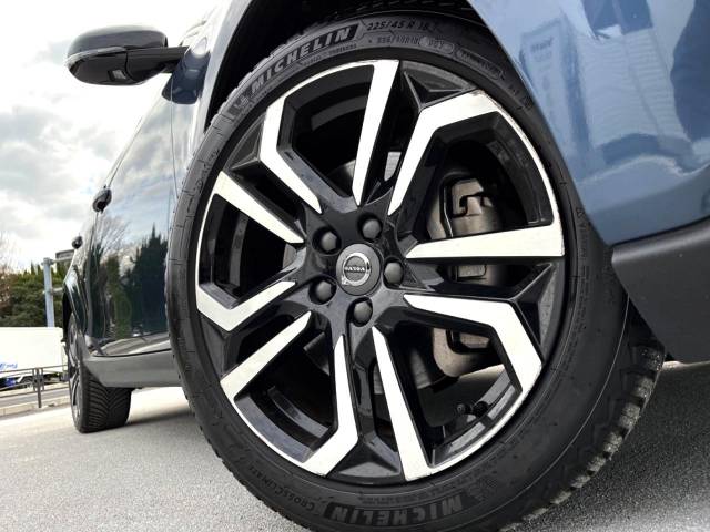 ボルボ Ｖ４０ クロスカントリー Ｔ５ ＡＷＤ サマム 2.3万Km (神奈川県)[001]の中古車詳細