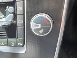 Ｖ６０ Ｔ４ Ｒデザインプラスの中古車画像