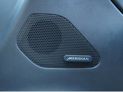 Ｆペイス ピュアの中古車画像