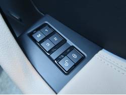 Ｆペイス ピュアの中古車画像