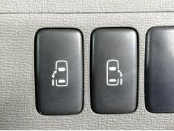 アイシス プラタナリミテッドの中古車画像