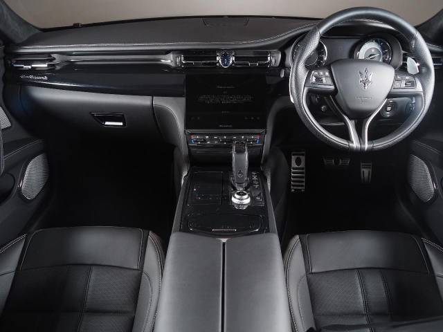 マセラティ クアトロポルテ モデナ 0.7万Km 995.1万円 2022年式[010]の中古車詳細(宮城県)