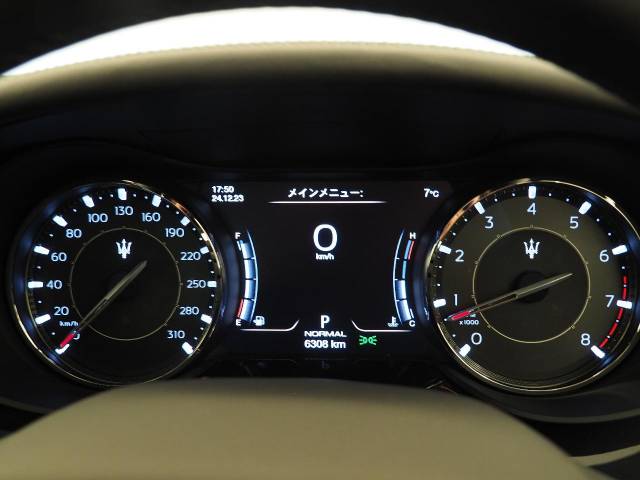 マセラティ クアトロポルテ モデナ 0.7万Km 995.1万円 2022年式[010]の中古車詳細(宮城県)