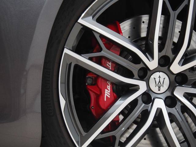 マセラティ クアトロポルテ モデナ 0.7万Km 995.1万円 2022年式[010]の中古車詳細(宮城県)