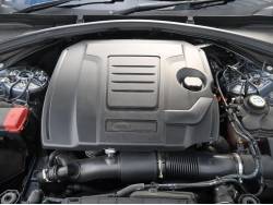 レンジローバーヴェラール Ｒ ダイナミック Ｓ ２５０ＰＳ エアサスペンション装着車の中古車画像