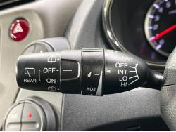 フィットシャトル １５Ｘ ファインラインの中古車画像