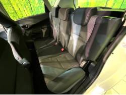 トレジア １．５ｉ スポーツリミテッドの中古車画像