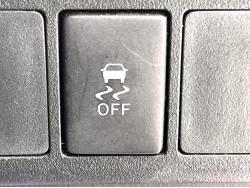 ピクシスメガ Ｄの中古車画像