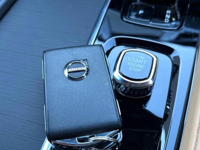 ボルボ ＸＣ９０ アルティメット Ｂ６ ＡＷＤ 0.4万Km (神奈川県)[118]の中古車詳細