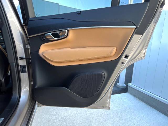 ボルボ ＸＣ９０ アルティメット Ｂ６ ＡＷＤ 0.4万Km (神奈川県)[118]の中古車詳細
