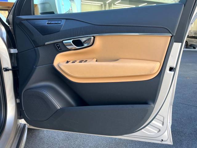 ボルボ ＸＣ９０ アルティメット Ｂ６ ＡＷＤ 0.4万Km (神奈川県)[118]の中古車詳細