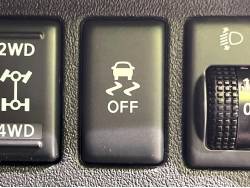 マーチ Ｘ ＦＯＵＲ Ｖセレクションの中古車画像