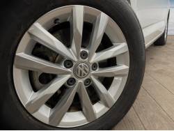 ゴルフトゥーラン ＴＳＩ コンフォートラインの中古車画像