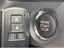 ヴォクシー Ｖの中古車画像