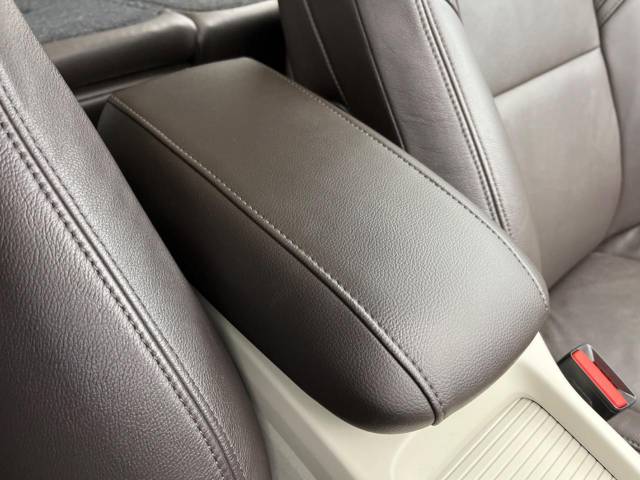 ボルボ Ｖ４０ Ｔ４ ＳＥ 3.5万Km (大阪府)[929]の中古車詳細