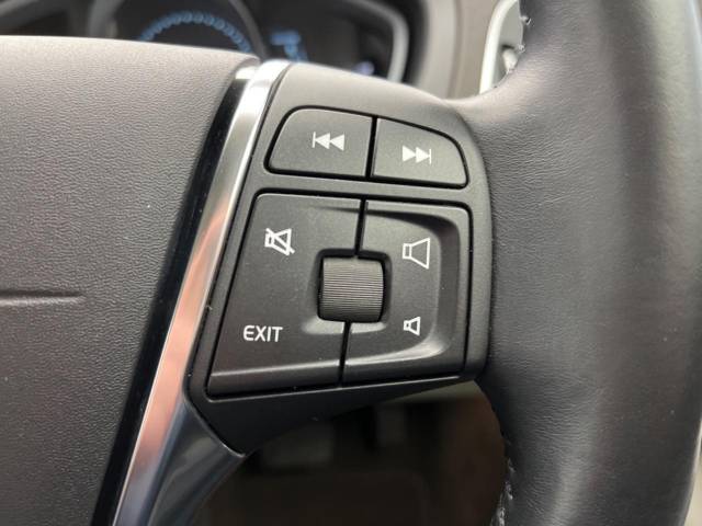 ボルボ Ｖ４０ Ｔ４ ＳＥ 3.5万Km (大阪府)[929]の中古車詳細