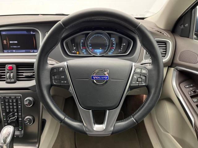 ボルボ Ｖ４０ Ｔ４ ＳＥ 3.5万Km (大阪府)[929]の中古車詳細