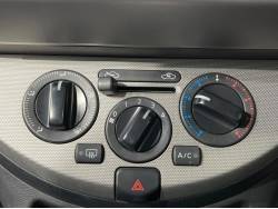 ノート １５Ｍ ＦＯＵＲの中古車画像