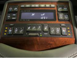 ＬＳ ＬＳ６００ｈ バージョンＬの中古車画像