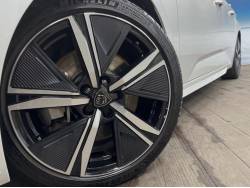 ３０８ ＳＷ ＧＴハイブリッドの中古車画像