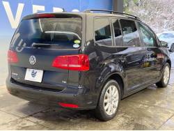 ゴルフトゥーラン ＴＳＩ コンフォートラインの中古車画像