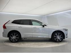 ＸＣ６０ Ｔ８ ツインエンジン ＡＷＤ インスクリプションの中古車画像