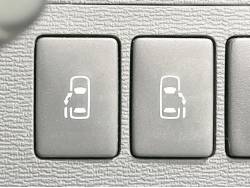 アイシス プラタナ Ｖセレクション・ノアールの中古車画像