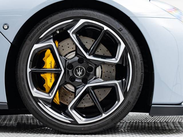 マセラティ ＭＣ２０ ベースグレード 0.2万Km 2,797.3万円(愛知県)[892]の中古車詳細