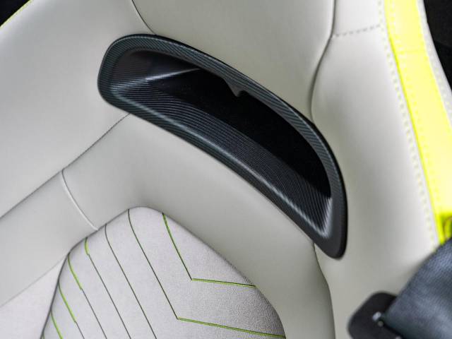 マセラティ ＭＣ２０ ベースグレード 0.2万Km 2,797.3万円(愛知県)[892]の中古車詳細