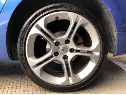 メガーヌエステート ＧＴ ２２０の中古車画像