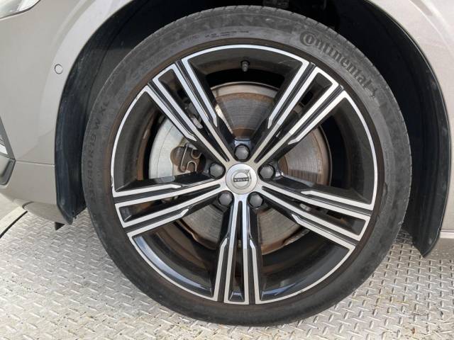 ボルボ Ｖ６０ Ｔ５ インスクリプション 3.4万Km (大阪府)[444]の中古車詳細