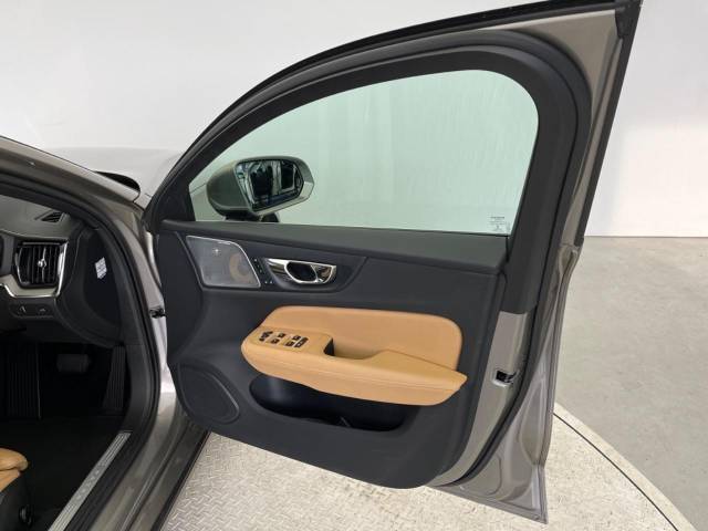 ボルボ Ｖ６０ Ｔ５ インスクリプション 3.4万Km (大阪府)[444]の中古車詳細