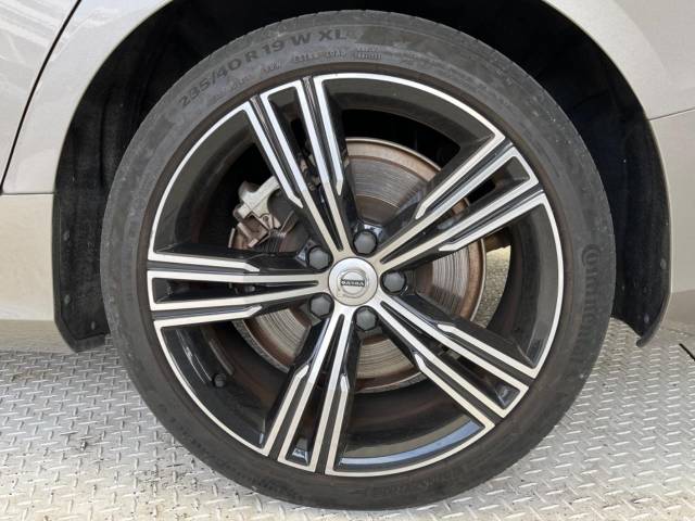 ボルボ Ｖ６０ Ｔ５ インスクリプション 3.4万Km (大阪府)[444]の中古車詳細