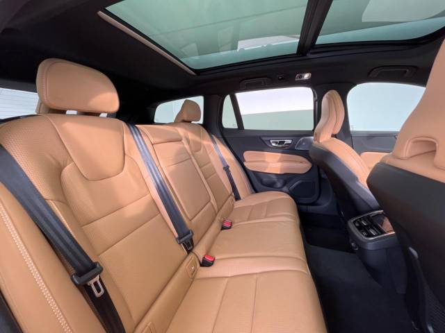 ボルボ Ｖ６０ Ｔ５ インスクリプション 3.4万Km (大阪府)[444]の中古車詳細