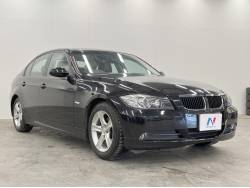 ３シリーズ ３２０ｉの中古車画像
