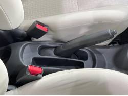 マーチ １２Ｇ ＦＯＵＲの中古車画像