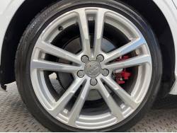 Ｓ３セダン ベースグレードの中古車画像