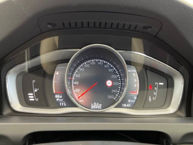 ボルボ Ｖ６０ クロスカントリー Ｄ４ クラシック 3.9万Km (大阪府)[518]の中古車詳細