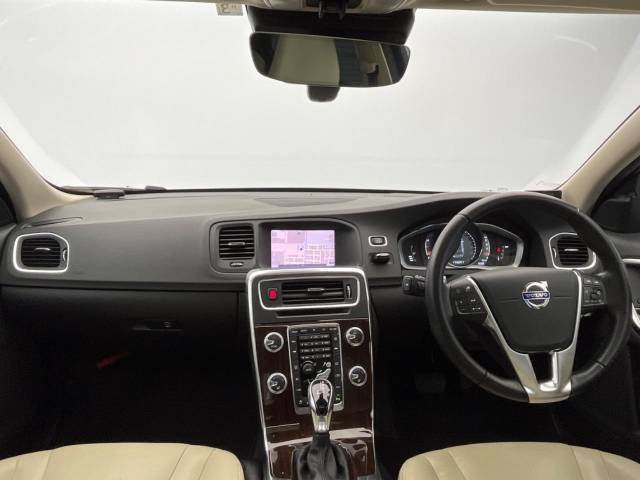 ボルボ Ｖ６０ クロスカントリー Ｄ４ クラシック 3.9万Km (大阪府)[518]の中古車詳細