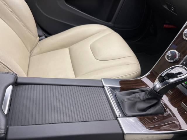 ボルボ Ｖ６０ クロスカントリー Ｄ４ クラシック 3.9万Km (大阪府)[518]の中古車詳細