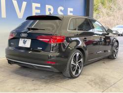 Ａ３ スポーツバック３０ＴＦＳＩ スポーツ シグネチャーエディションの中古車画像