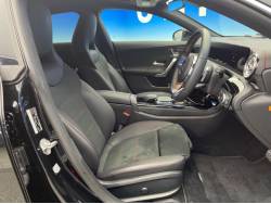 ＣＬＡクラス シューティングブレーク ＣＬＡ１８０ シューティングブレーク ＡＭＧラインの中古車画像