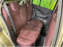 マーチ １２Ｇ ＦＯＵＲの中古車画像