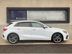 A3 スポーツバック30TFSI Sライン（アウディ）[7AT]の 