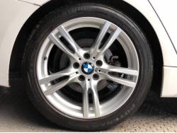 ３シリーズ ３３０ｅ Ｍスポーツアイパフォーマンスの中古車画像